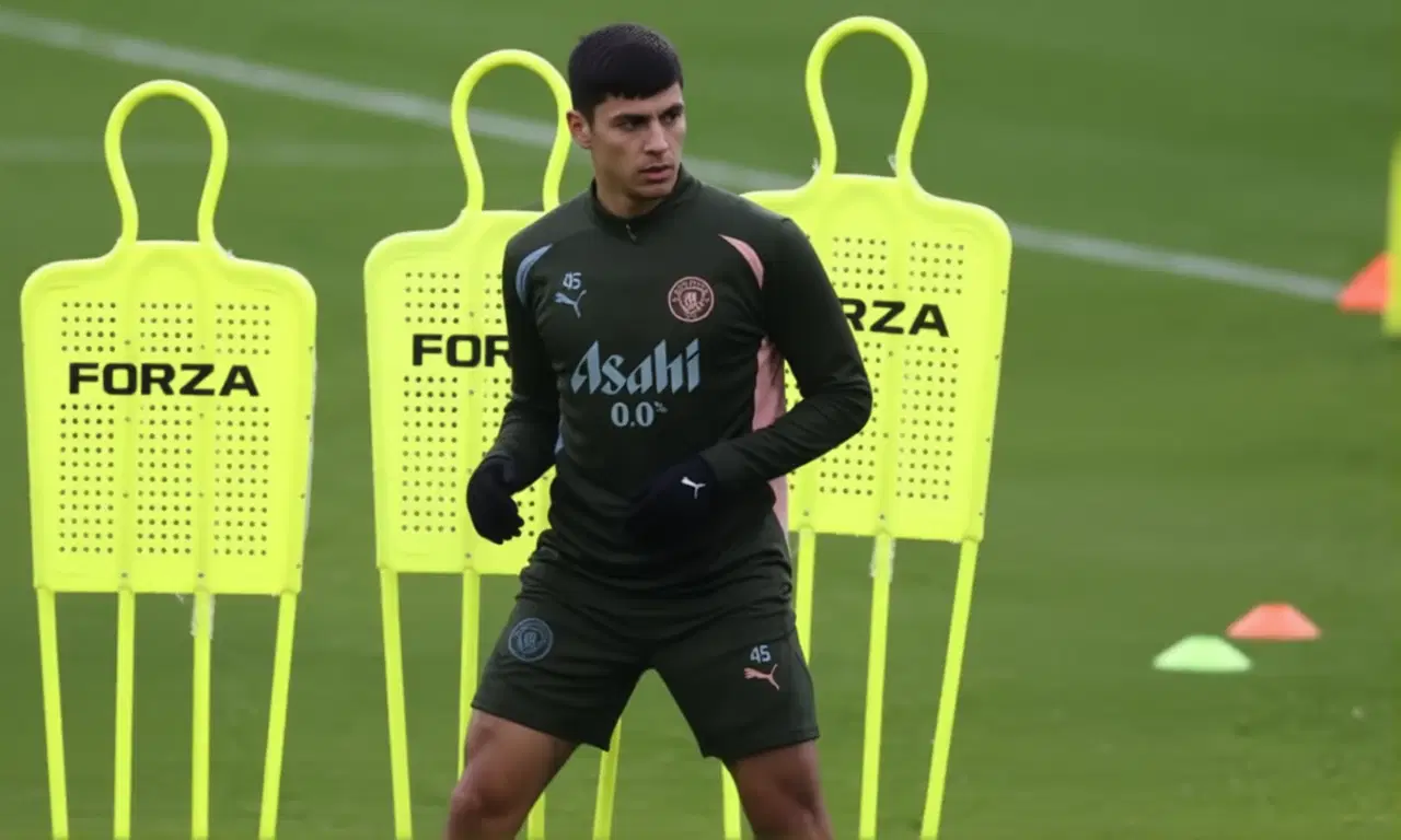 Хусанов может получить шанс в «Манчестер Сити»: клуб готов отпустить Льюиса