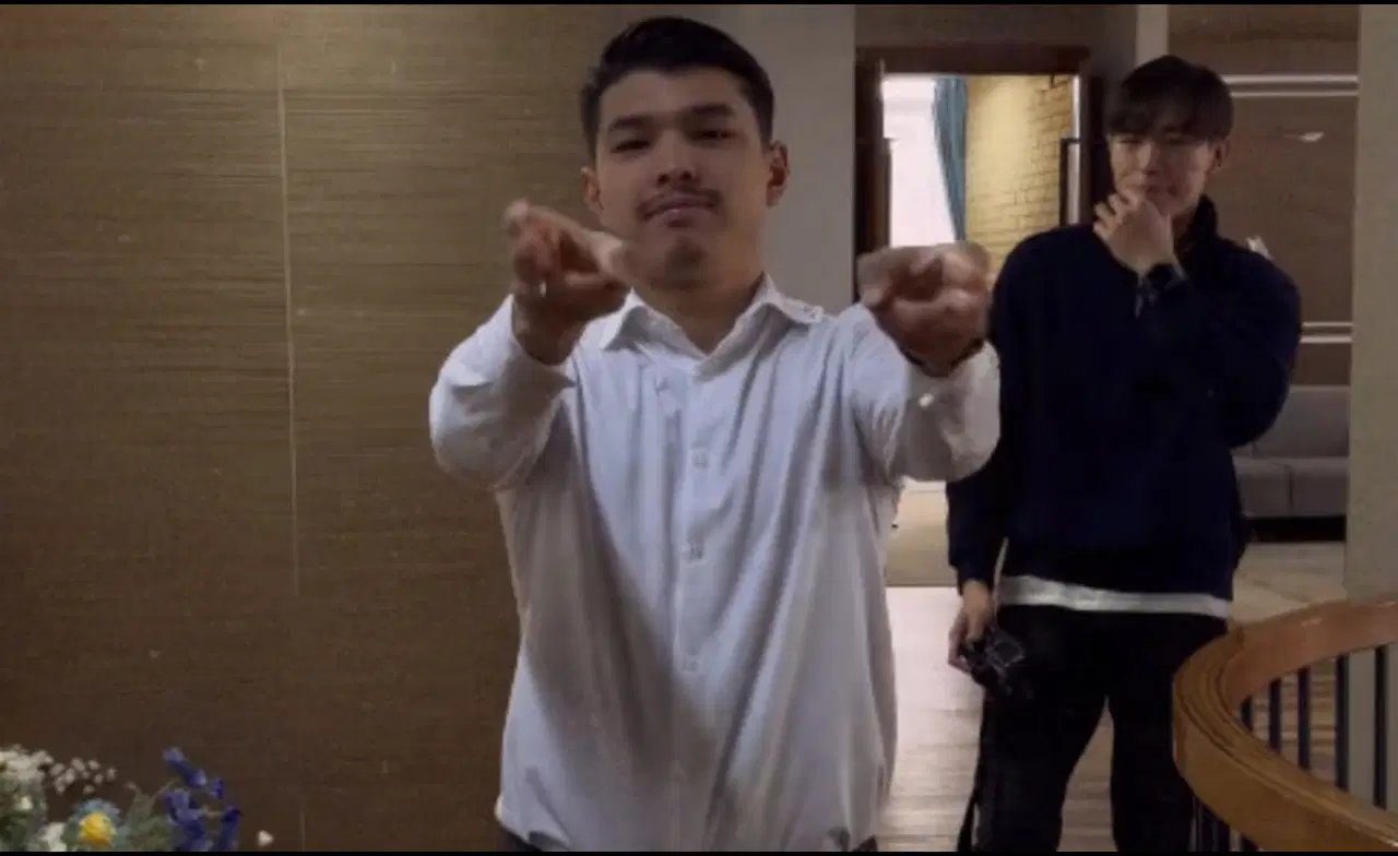 Футболист сборной Казахстана Галымжан Кенжебек сыграл свадьбу