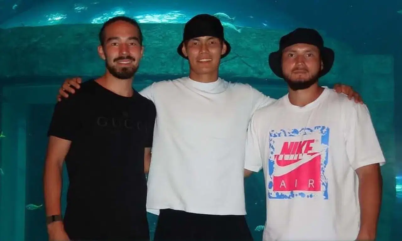 Защитник Нуралы Алип устроил экзотический отпуск: фото с отдыха