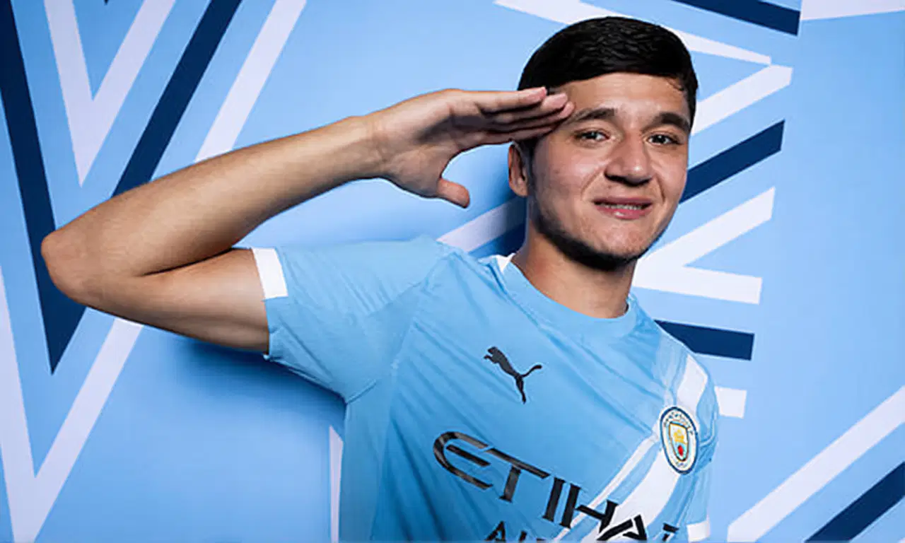 Реал Мадрид заинтересовался узбекским защитником Хусановым из Манчестер Сити