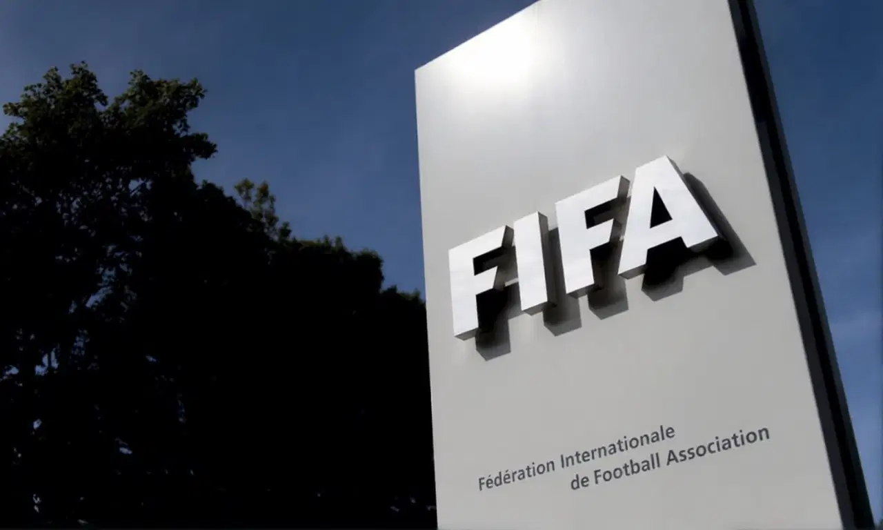 Дзюба против Кержакова: в России разгорелся спор о возможностях сборной