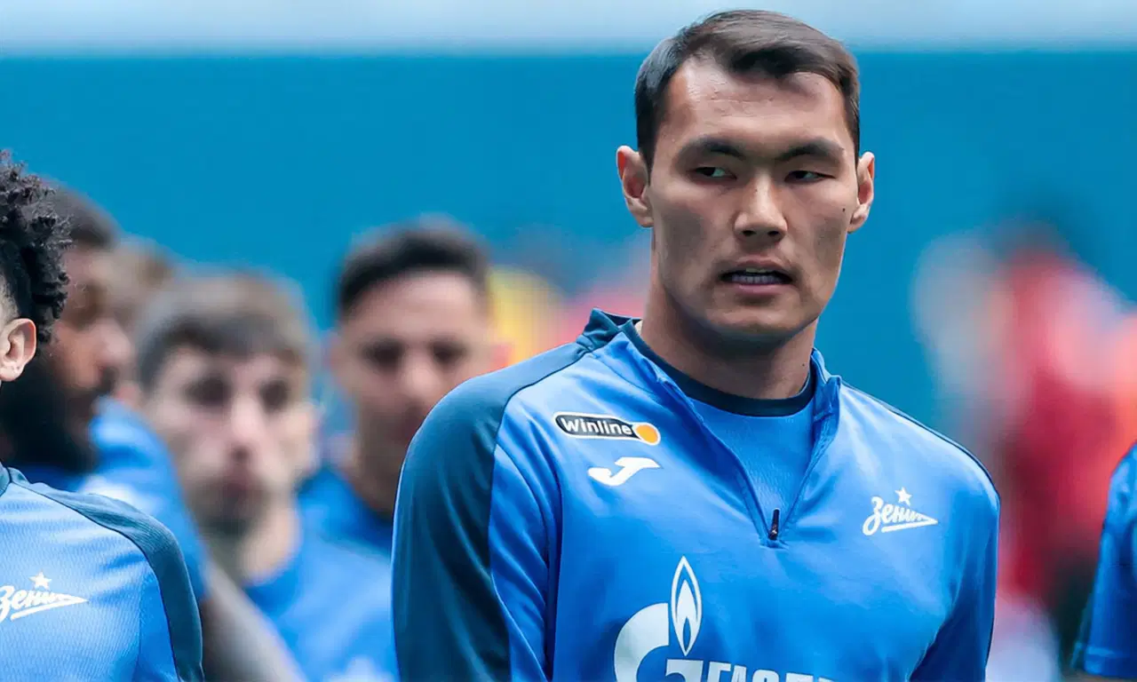 Нуралы Алип прокомментировал слухи о переходе в «Манчестер Юнайтед»