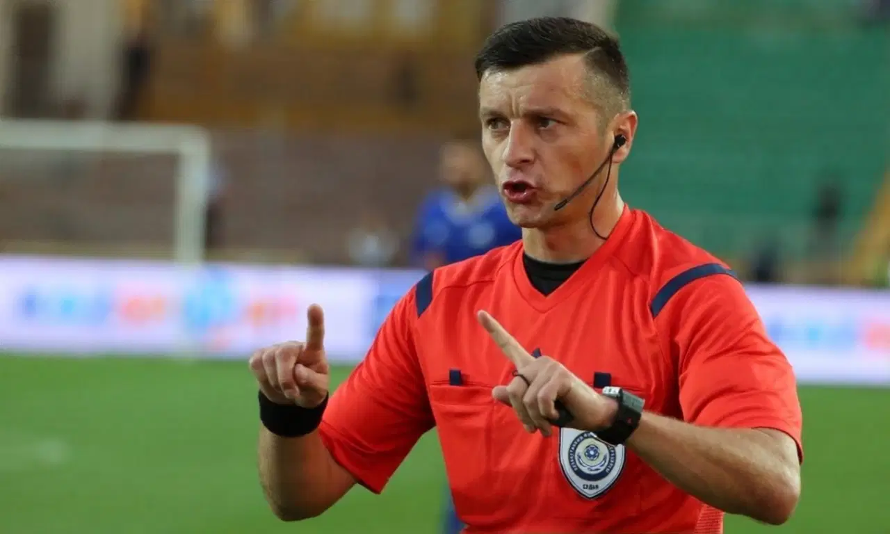 КПЛ лишилась двух опытных арбитров: Измайлов и Омаров завершили карьеру