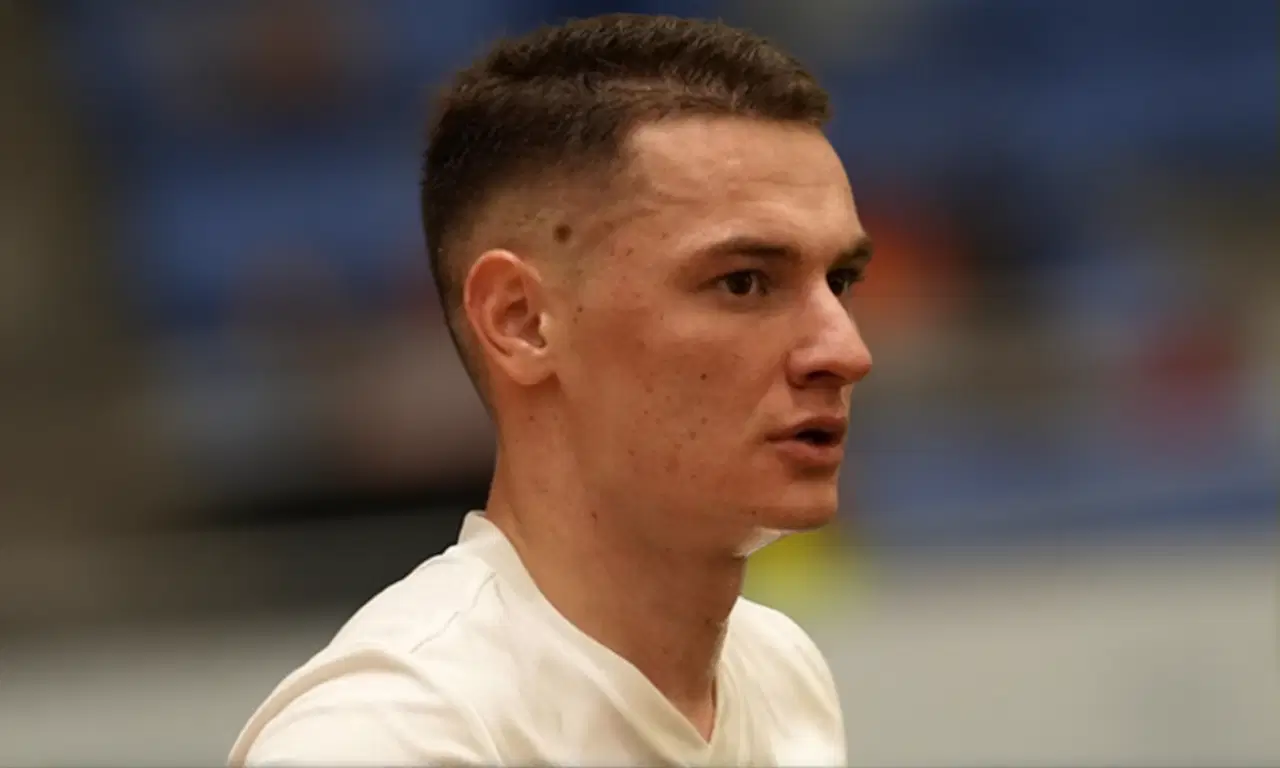 Ислам Чесноков близок к дебюту в «Хартсе» – главный тренер ждет регистрации