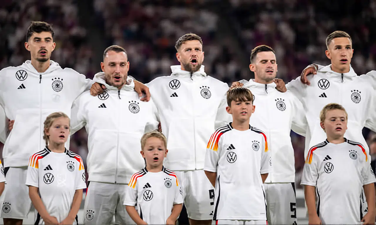 Милан арендовал немецкого бомбардира Никласа Фюллькруга