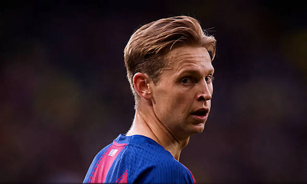 Бавария сделала официальное предложение за Френки де Йонга в Барселону