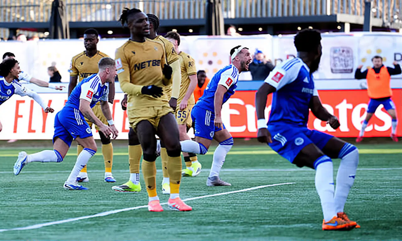 Маклсфилд сотворил сенсацию, выбив Кристал Пэлас из Кубка Англии